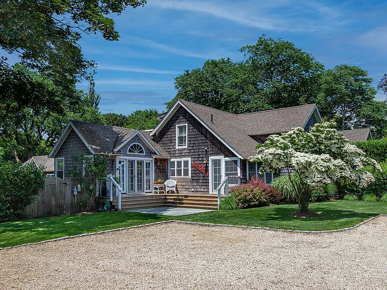 200 Lumber Ln — Photo 27