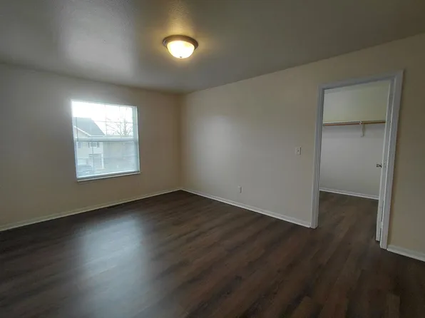 16770 Huntington St #A, Saint Robert, MO 65584