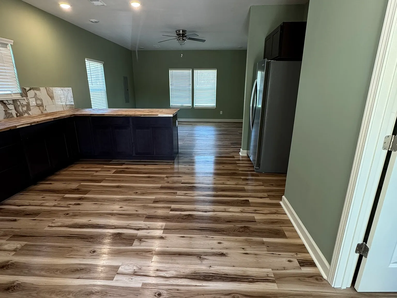 409 B West Wood St — Photo 4