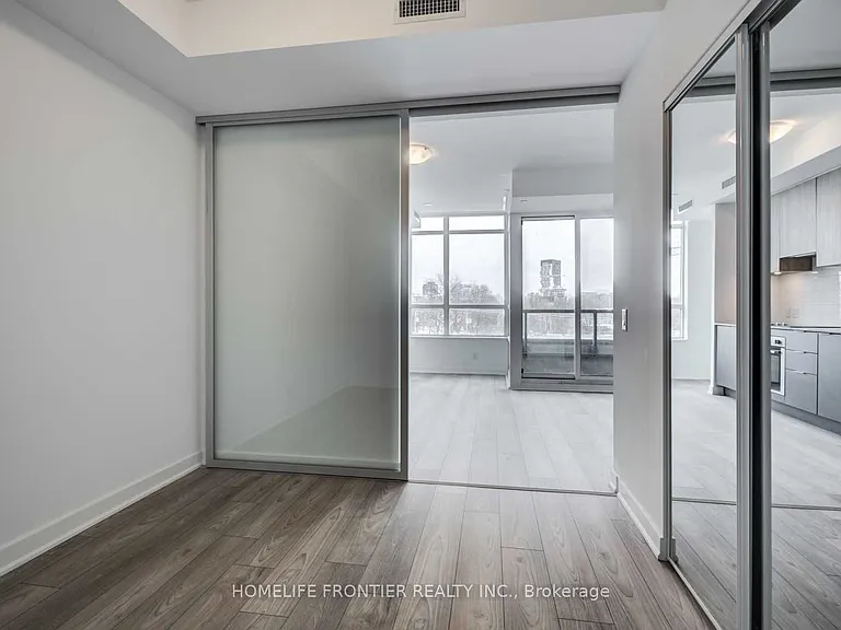 120 Parliament St #406 — Photo 8