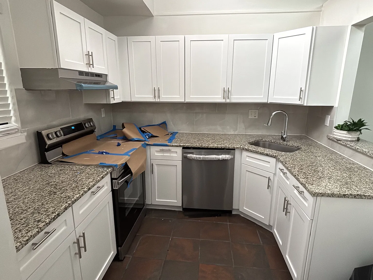 2 bed, 1200 sqft, $2,200 — Photo 2