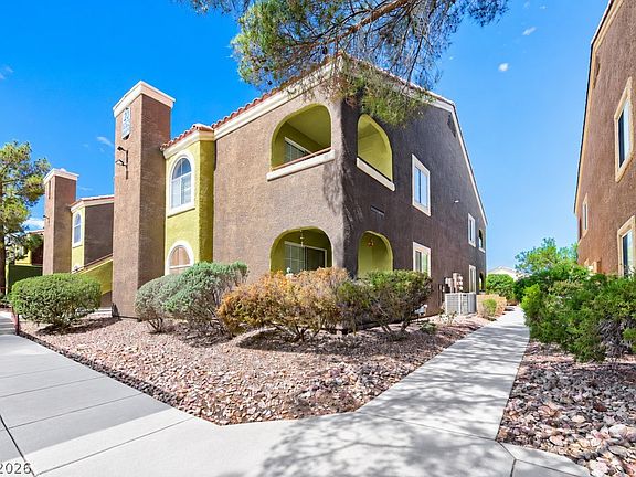 3rd image of 7950 W Flamingo Rd Unit 2071