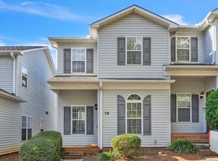 19 Huntress Dr, Greer, SC 29651