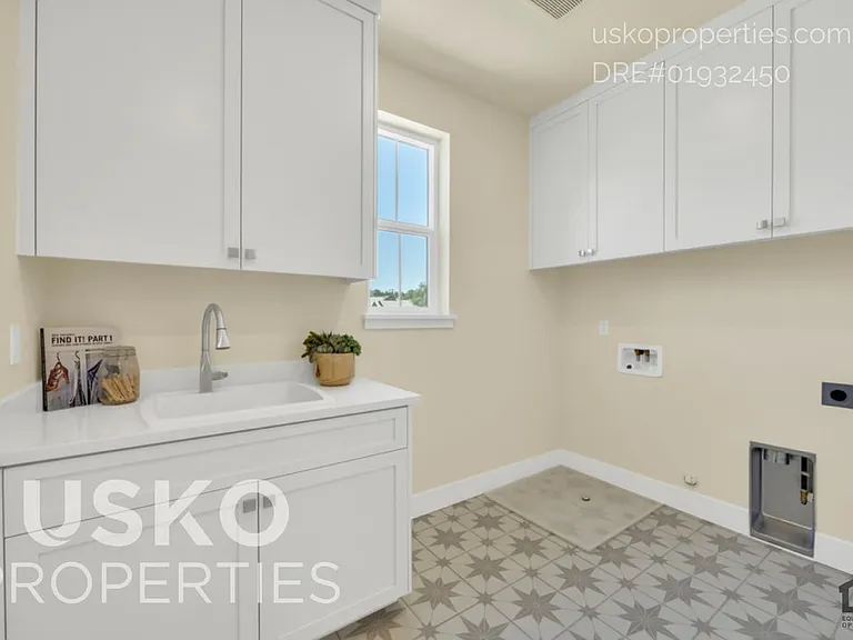 7095 Soleil Way — Photo 39