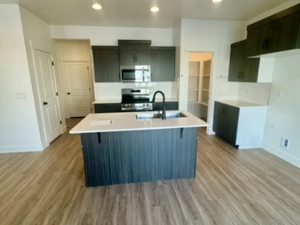 5709 S Weehawken Ln #1, Saint George, UT 84790