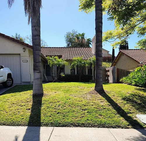 736 Redlands Pl Photo 1