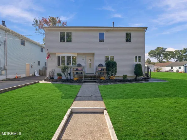 24 Sixth Street, Hazlet, NJ 07734