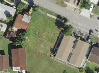 6 NW 6th St, Hallandale, FL 33009
