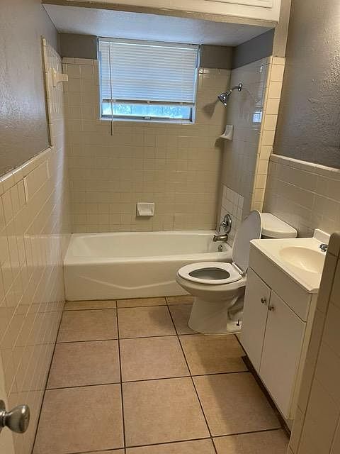 2nd image of 2322 Inca Dr