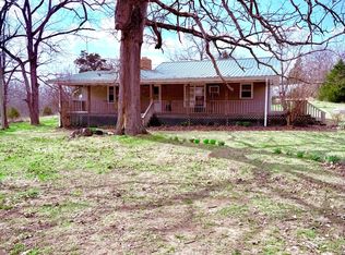 541 County Road 806, Gainesville, MO 65655