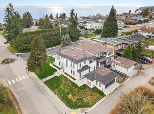 1113 Dolphin St, White Rock, BC