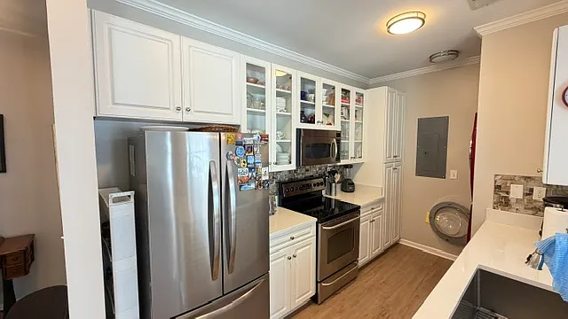1028 Grace Hill Dr — Photo 11