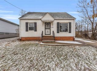 17207 Wayne Dr, Cleveland, OH 44128