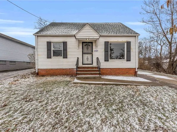 17207 Wayne Dr, Cleveland, OH 44128