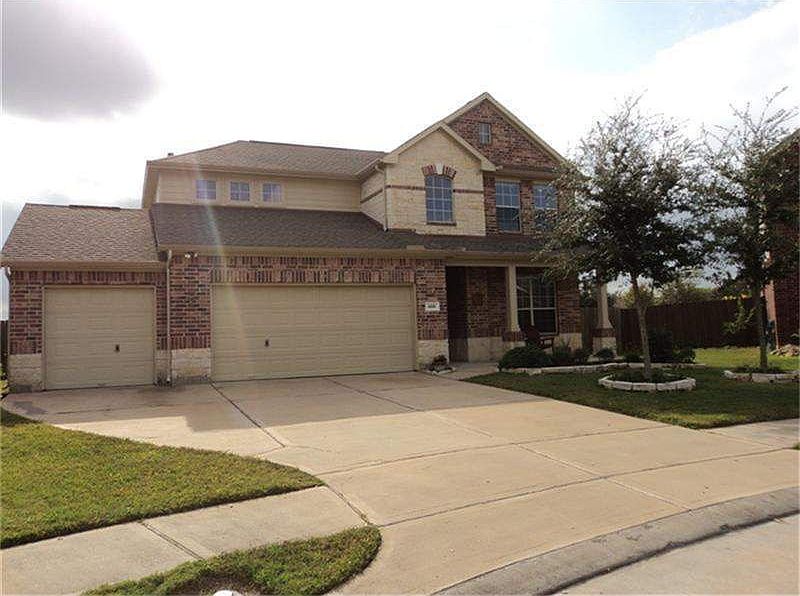 1st image of 4808 Cedar Hill Dr