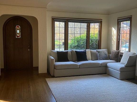 Entry Way & Living Room