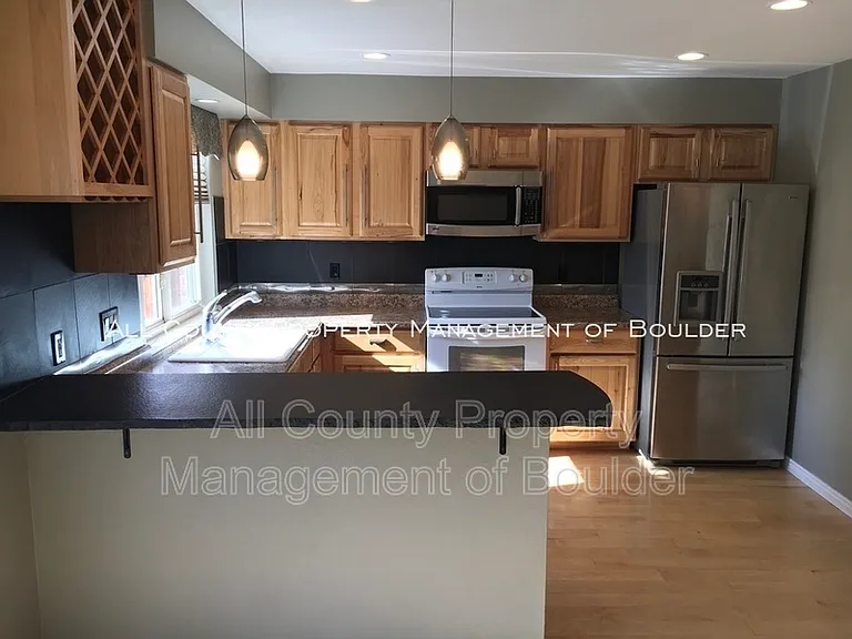 3850 Paseo Del Prado #1 — Photo 3