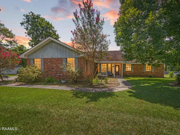 301 Billy Lou Dr, Lafayette, LA 70508