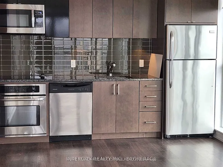 89 Dunfield Ave #89 — Photo 7