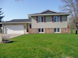 6775 167th St W, Rosemount, MN 55068
