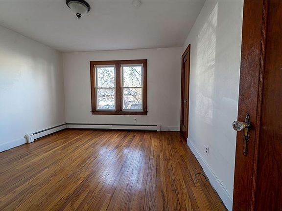 4th image of 1808 Watson Blvd