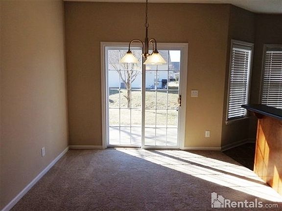 5th image of 1428 Colyn Ave