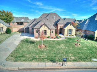 3208 Lavender Ln, Edmond, OK 73034
