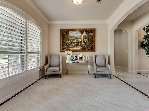 5th image of 7043 Pecan Chase Ln