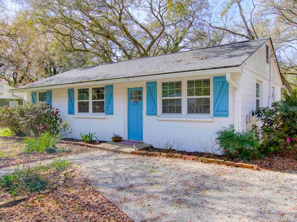 1556 Traywick Ave, Johns Island, SC 29455