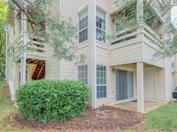 4555 Interlachen Ct #H, Alexandria, VA 22312
