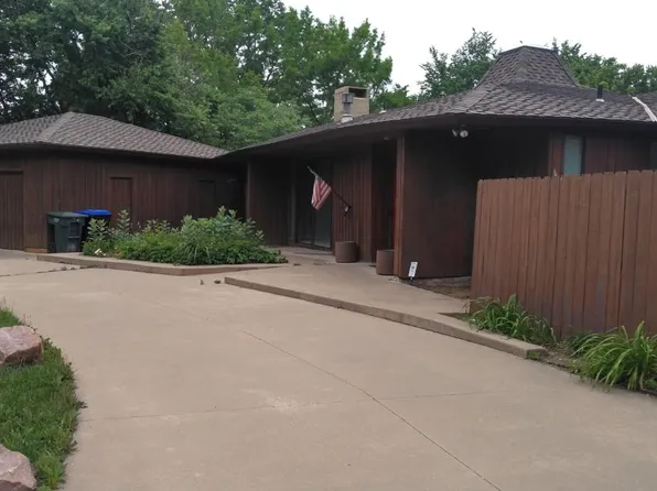 3472 SW Skyline Pkwy, Topeka, KS 66614