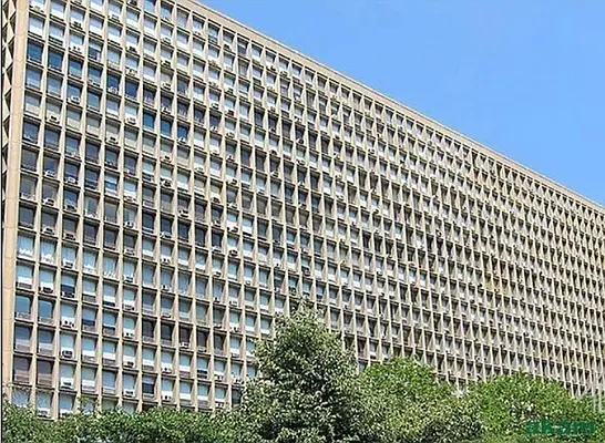 Rented by Akam Sales and Brokerage | media 26