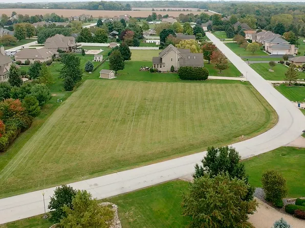 1040 Country Ln, Bourbonnais, IL 60914