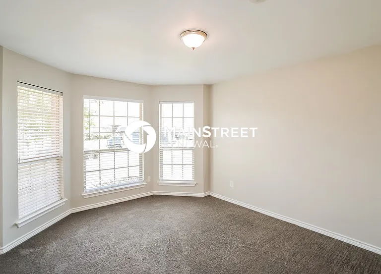 2124 NW 157th Ter — Photo 8