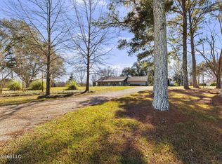 205 Avondale Rd, Canton, MS 39046