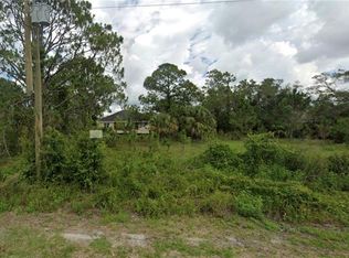 550 Sargent ST, LEHIGH ACRES, FL 33972