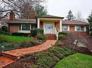 1444 Colleen Ln, Mc Lean, VA 22101