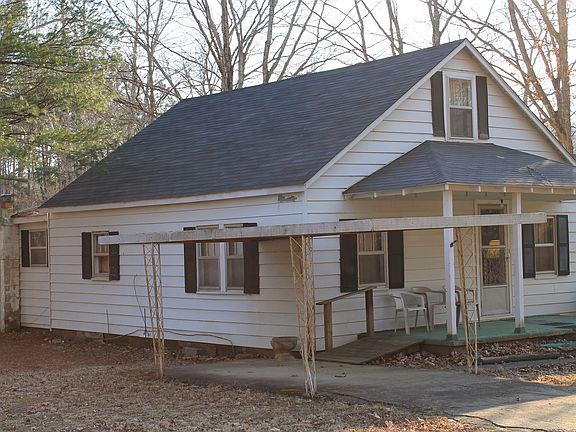 NE corner showing carport