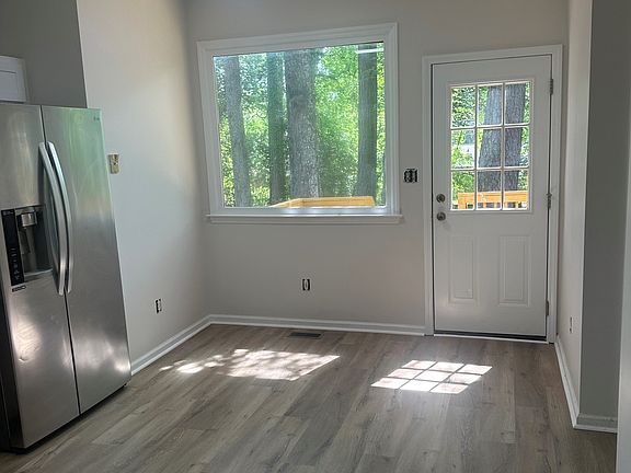 3rd image of 5008 Simmons Branch Trl