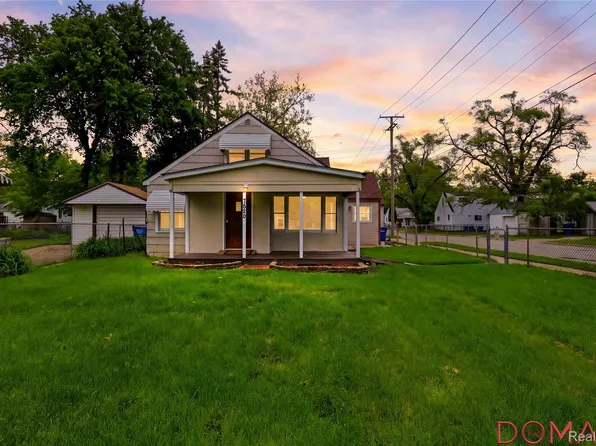 7285 Prospect Ave, Warren, MI 48091