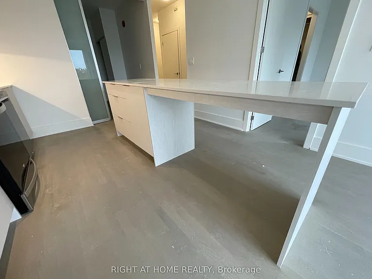 495 Logan Ave #412 — Photo 23
