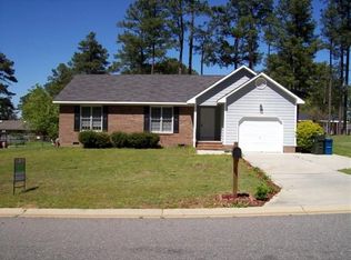 615 Longview Dr, Fayetteville, NC 28311