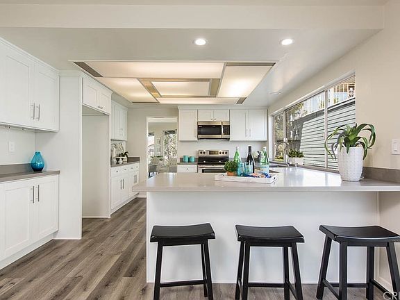 5th image of 4029 Mariner Cir