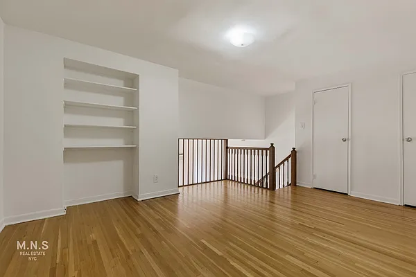 Rented by MNS | media 14