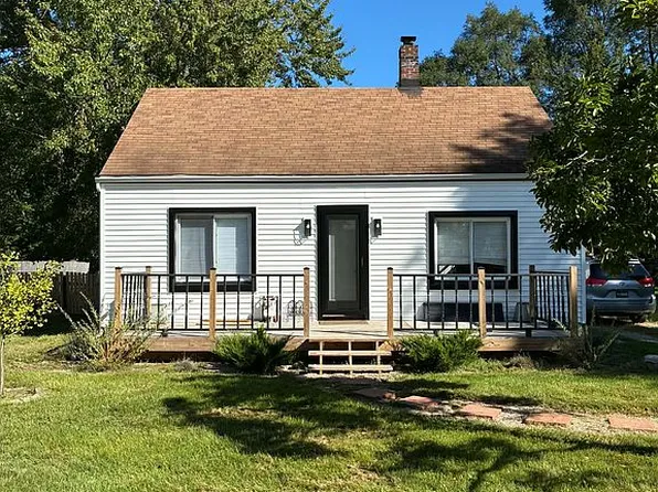 134 W Willow St, Perry, MI 48872