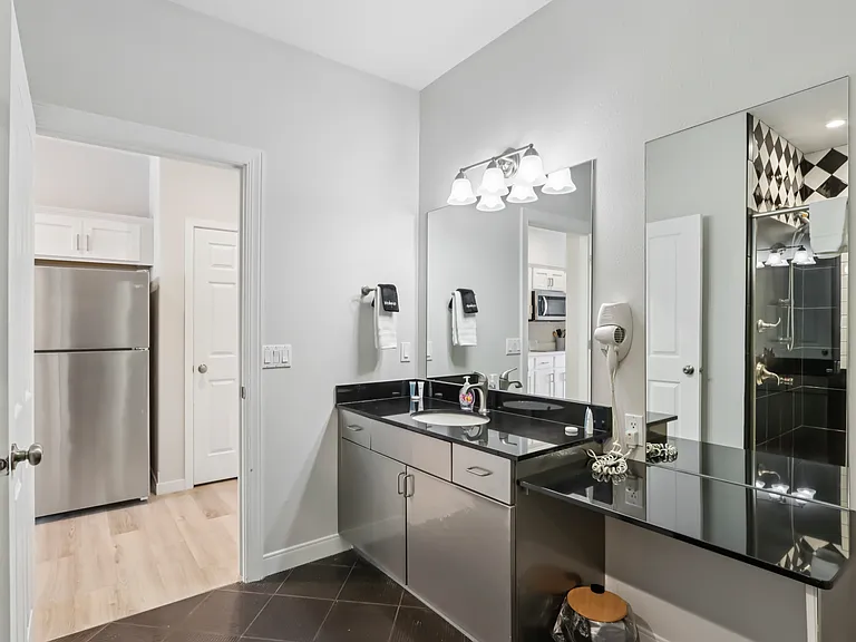 680 E Hiawatha Dr #404 — Photo 13