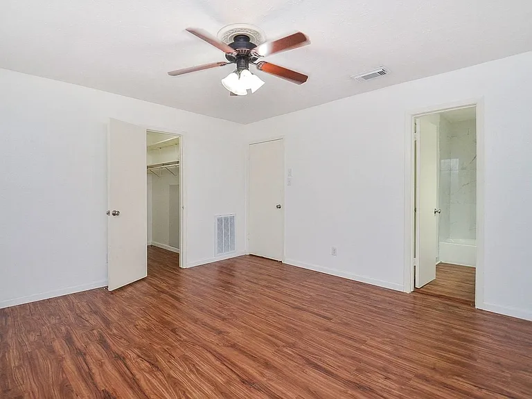 515 Tallowood Rd #1 — Photo 11