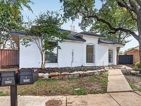 3rd image of 18902 Whitewater Ln