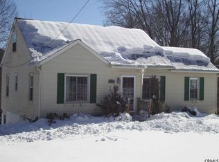 38 Troy Rd, East Greenbush, NY 12061