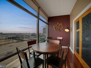 22 S Front St APT 505, Philadelphia, PA 19106